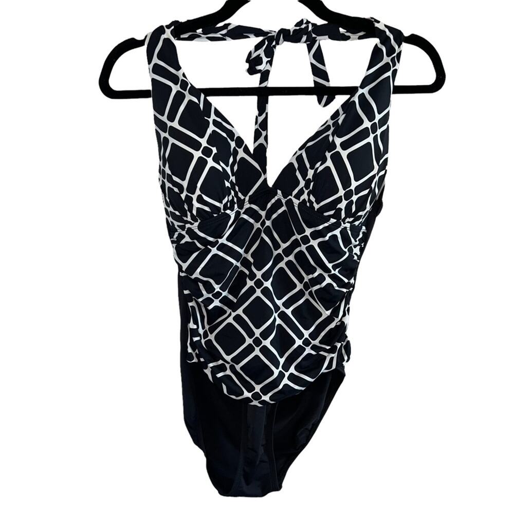 La Blanca Halter Neck One Piece Swimsuit Black & White Print 8